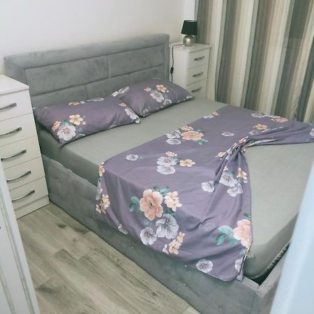 Mimoza Appartament Golem  Exteriér fotografie